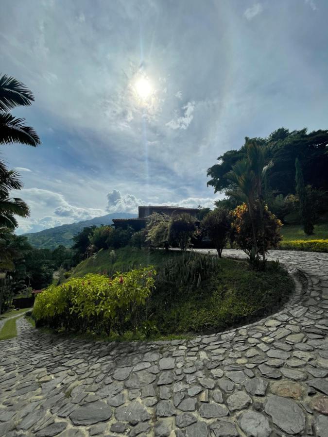 Finca Hotel Tierra Verde Girardota Exterior foto